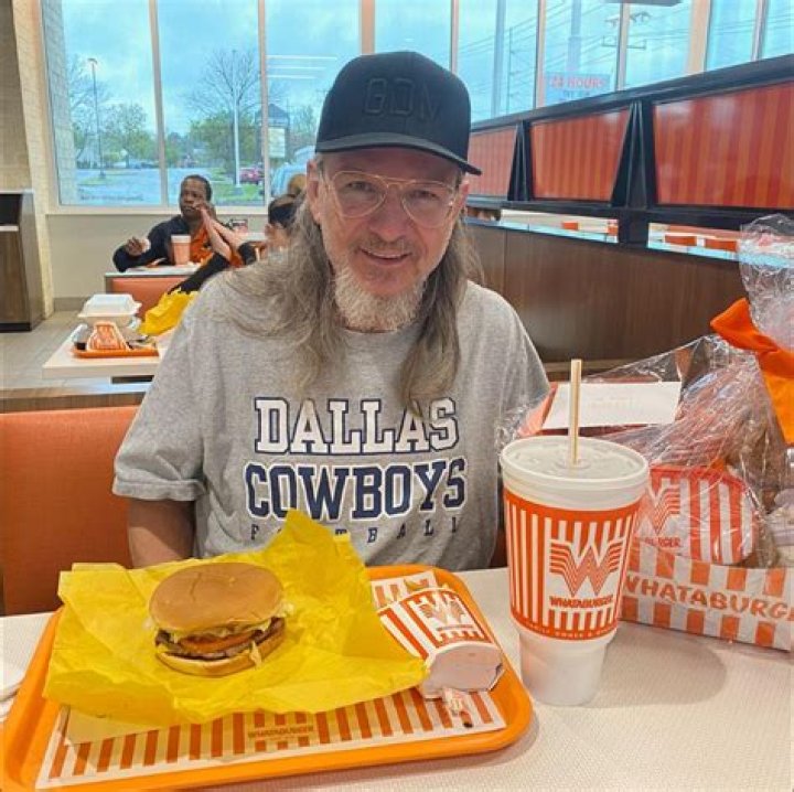 Masterful Skills Of Buddy Dean Jennings, The Guitar Prodigy