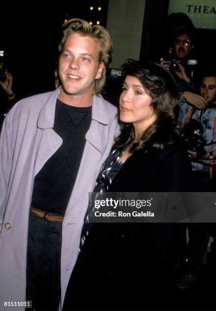 The Ultimate Guide To The Enchanting Camelia Kath