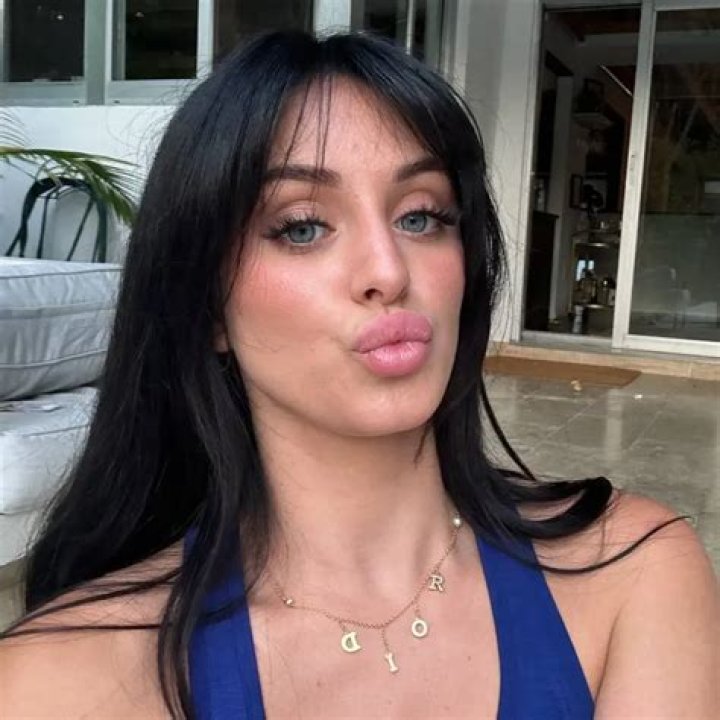 Camilia Arajuo: Unveiling The Allure Of Her OnlyFans Journey