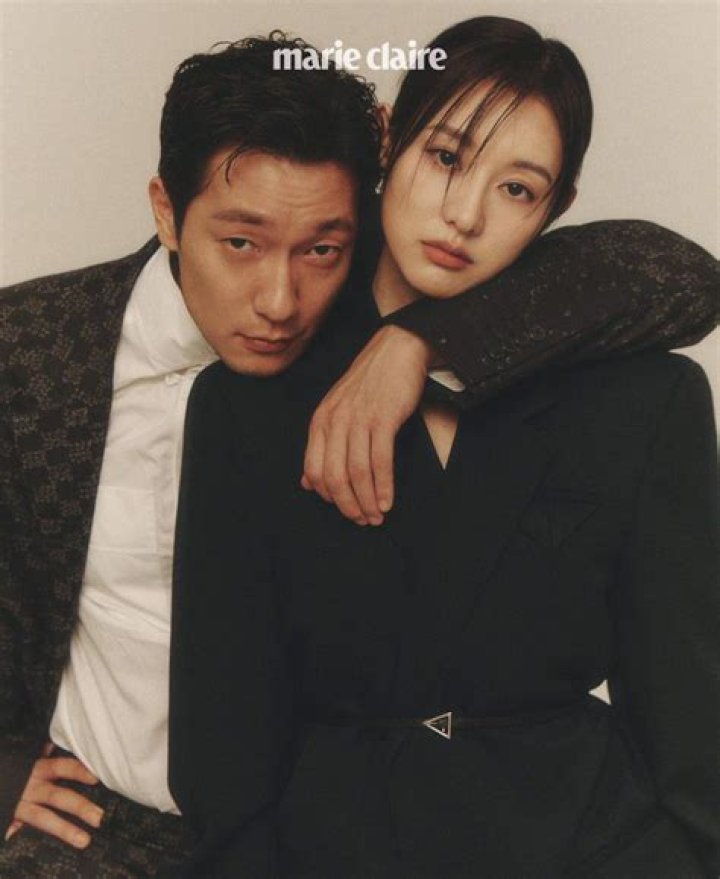 Unveiling Do Ji-Won's Husband: The Man Behind The Star