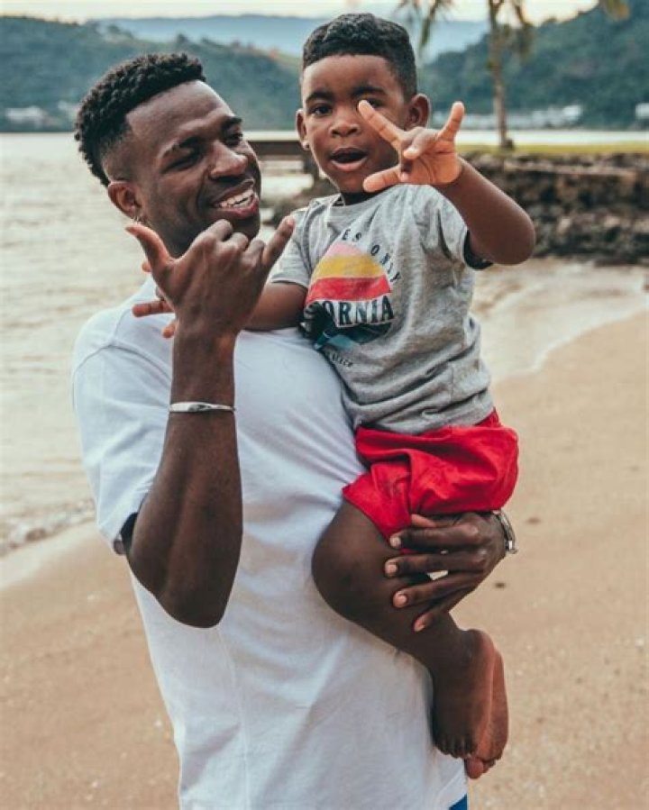Exploring Vinicius' Personal Life: Does Vinicius Have A Child?