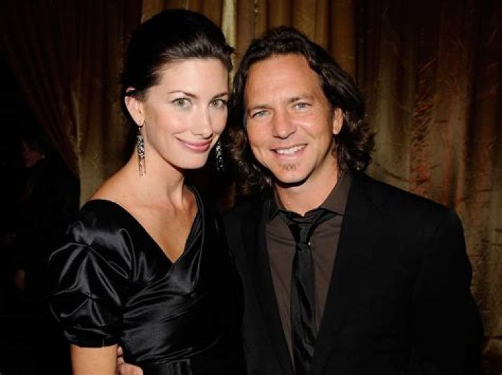 Is Eddie Vedder Married? Unraveling The Life Of The Pearl Jam Frontman
