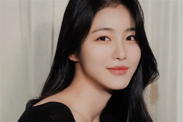 Discover: Is Shin Ye-eun Married?