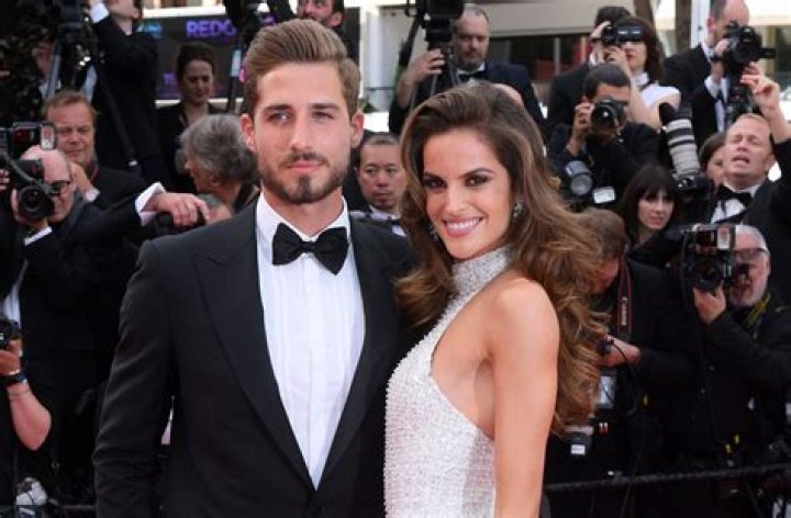 Unveiling The Life Of Izabel Goulart's Husband: A Deep Dive