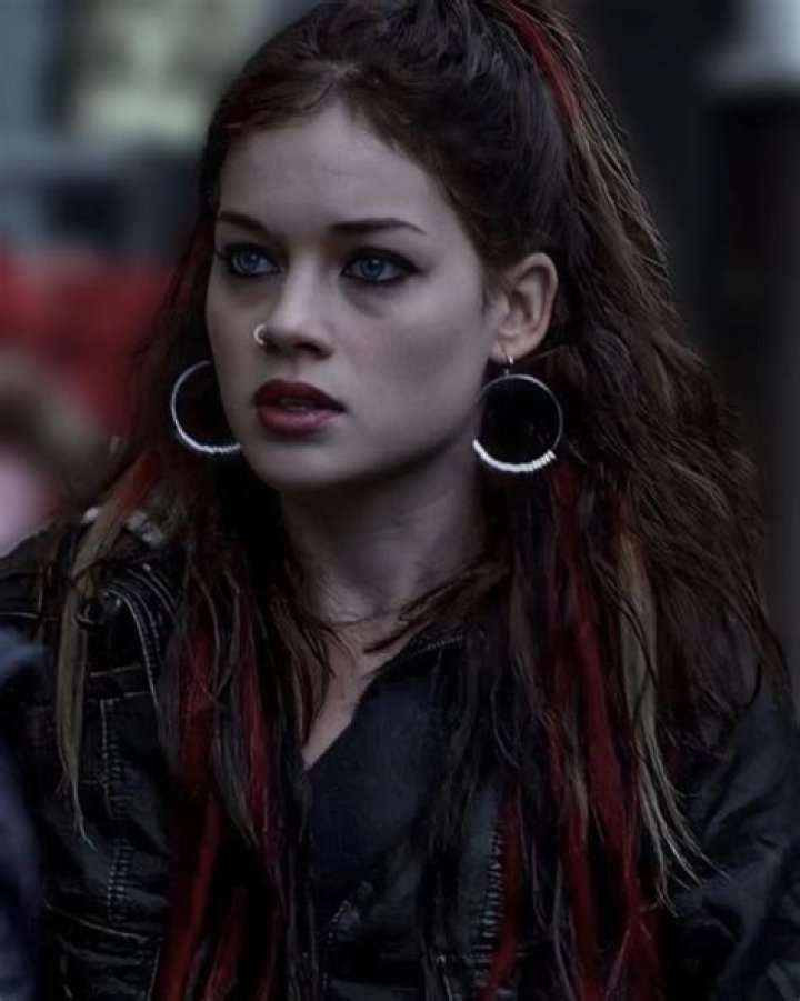 The Ultimate Guide To The Enigmatic Mandy Milkovich: Character Analysis And Fandom Impact