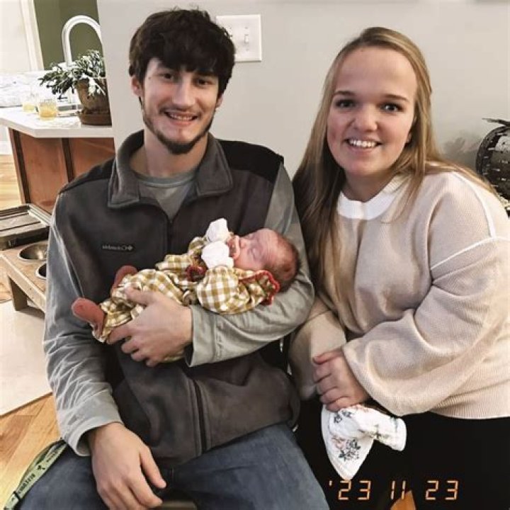 Exciting News: The Seven Little Johnstons New Baby!