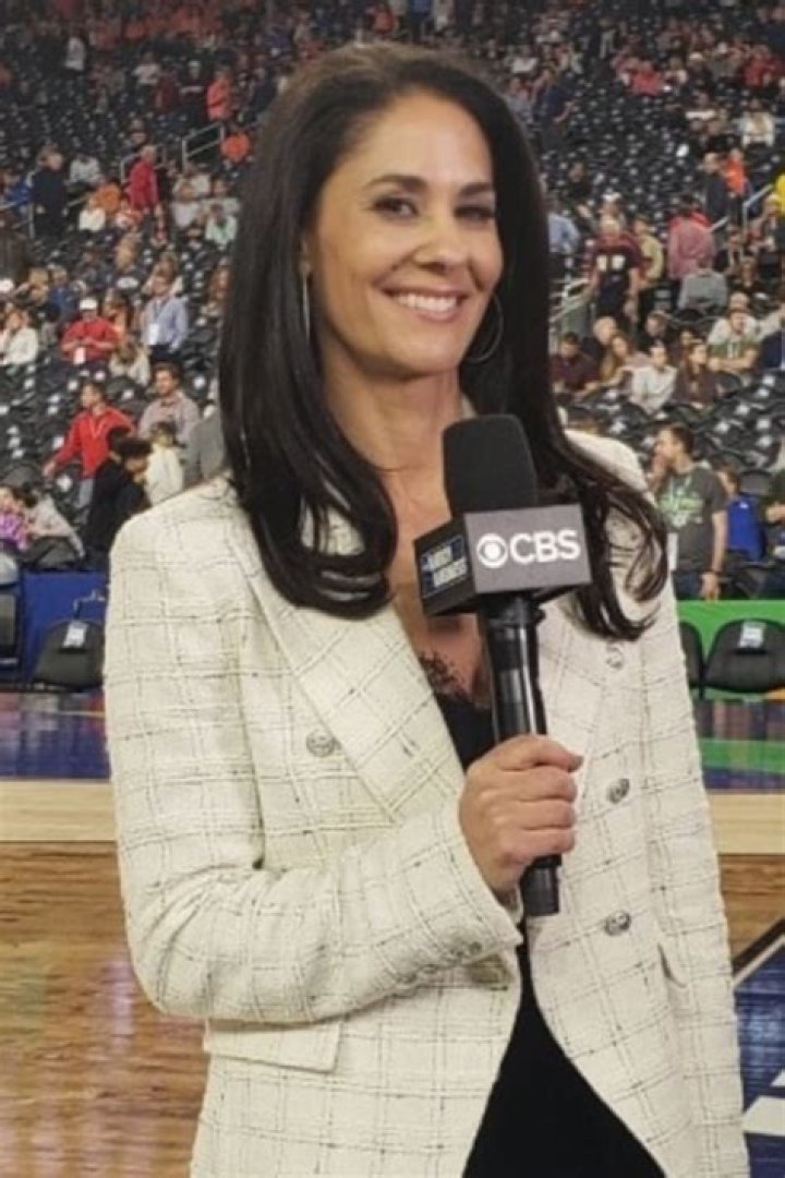 Unveiling The Mystery Of Tracy Wolfson's Age