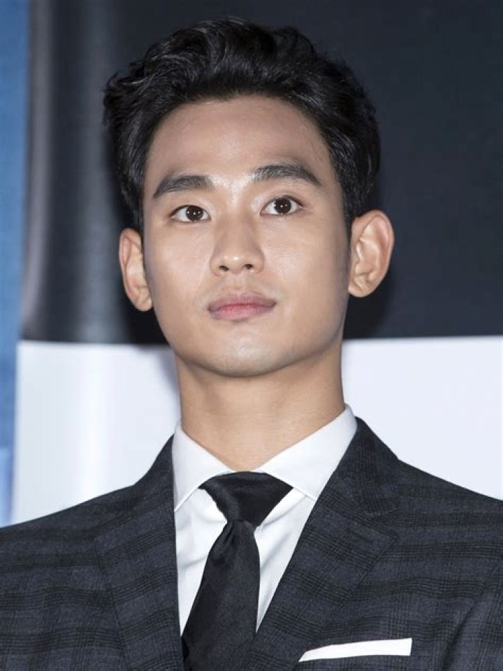Discovering Kim Soo Hyun's Height: A Closer Look