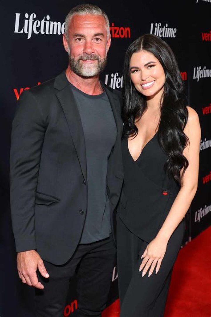 When Did Jay Harrington Get Married? Unveiling His Marital Status