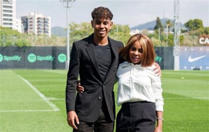 Yamal Mother: A Journey Through Love And Resilience